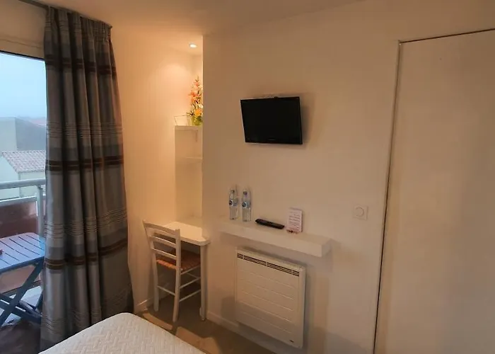 Hotel Cote D'argent 3*