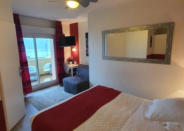 Hotel Cote D'argent 3*