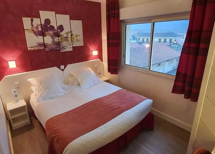 银色海岸酒店 3*