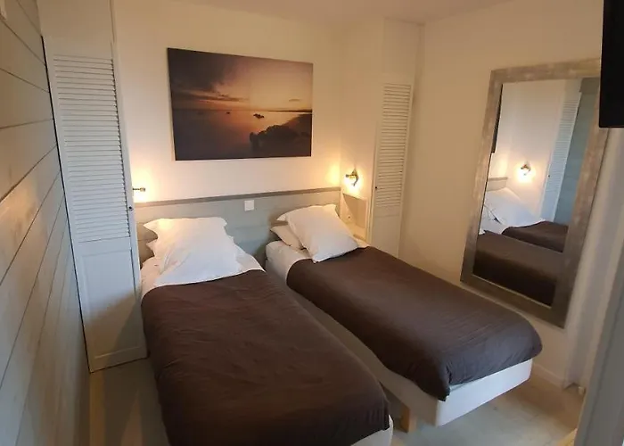 Cote D'argent Hotel 3*